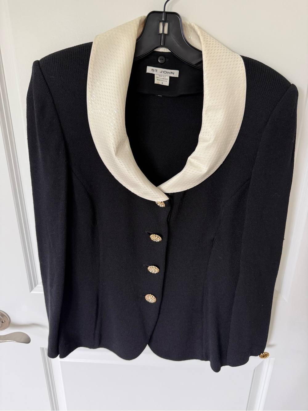 St. John Crystal Button Santana Knit Jacket Size 6